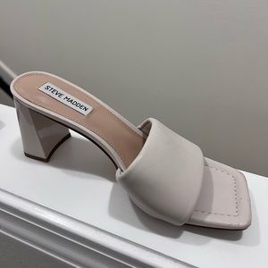 Cream Steve Madden heels